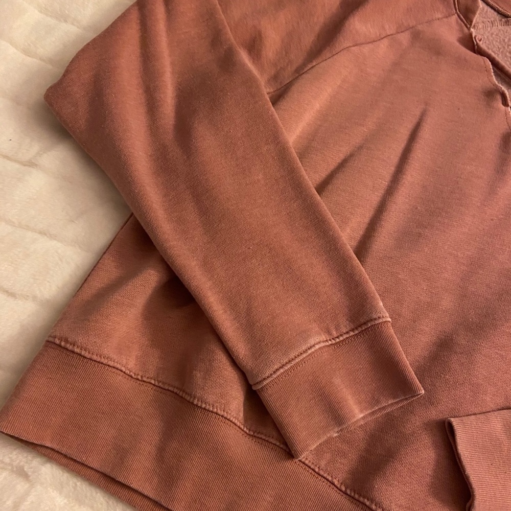 Aeropostale Criss Cross Crewneck Sweatshirt - Picture 4 of 6
